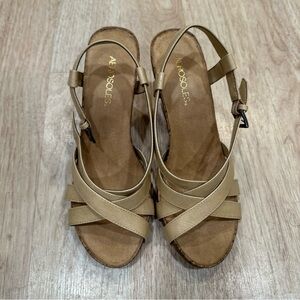 AEROSOLES Women's Beige Strappy Sandals
